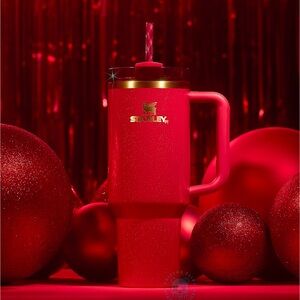 Stanley Scarlet Tinsel 40oz